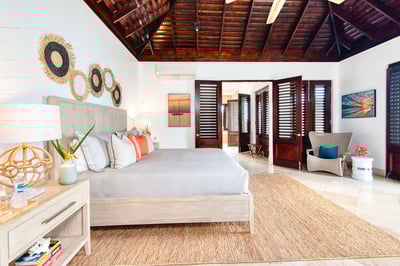 Luxury Villa Photo #21