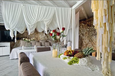 Luxury Villa Photo #17