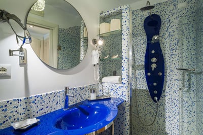 Luxury Villa Photo #40