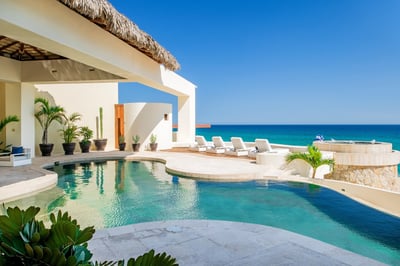 Luxury Villa Photo #10