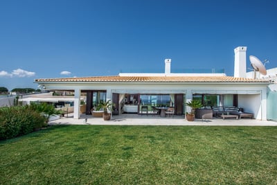 Luxury Villa Photo #39