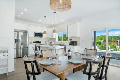 Luxury Villa Photo #11