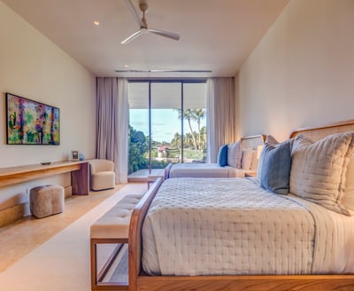 Luxury Villa Photo #46