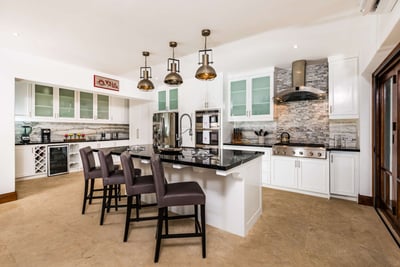 Luxury Villa Photo #10