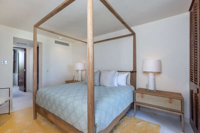 Luxury Villa Photo #16