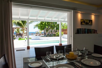 Kitchen & Dining Area