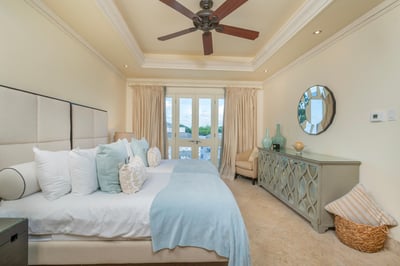 Luxury Villa Photo #15
