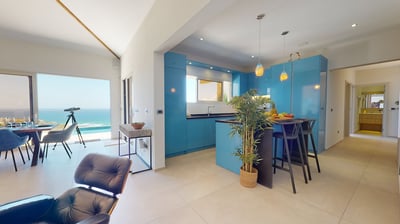 Luxury Villa Photo #20