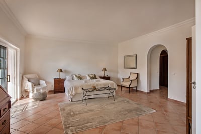 Luxury Villa Photo #13