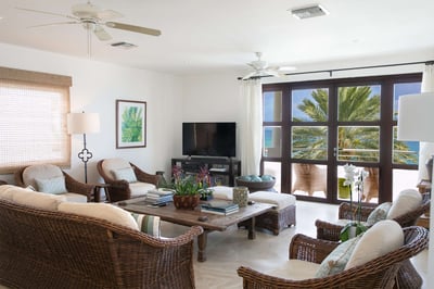 Luxury Villa Photo #16