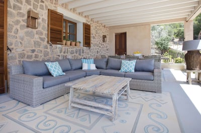 Luxury Villa Photo #6