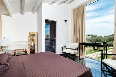 Luxury Villa Photo #41