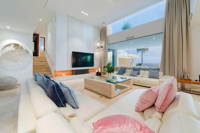 Luxury Villa Photo #25