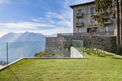 Luxury Villa Photo #4