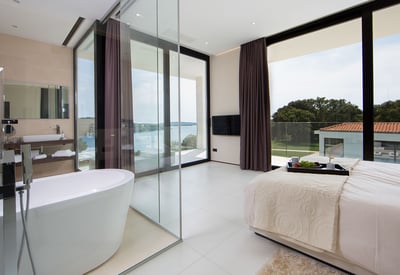 Luxury Villa Photo #41