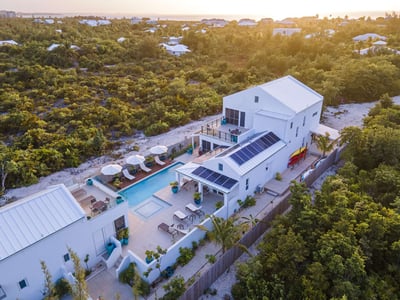 Luxury Villa Photo #4