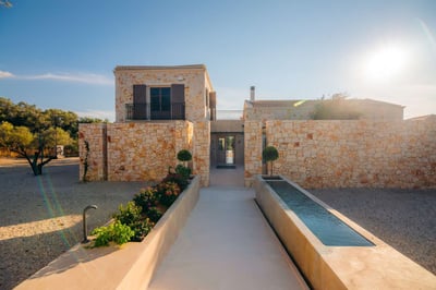 Luxury Villa Photo #9