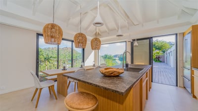 Luxury Villa Photo #37
