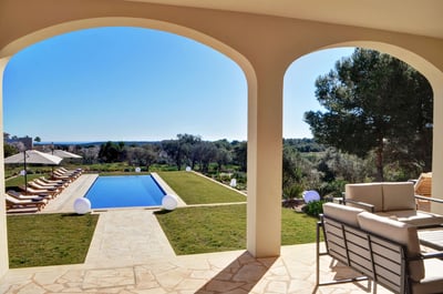 Luxury Villa Photo #6