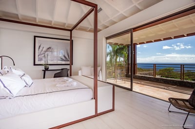 Luxury Villa Photo #34