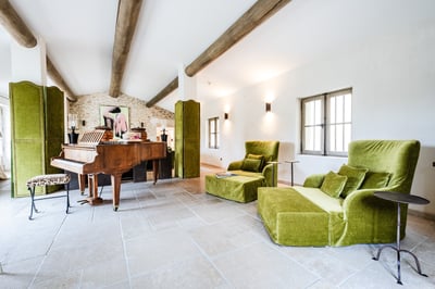 Luxury Villa Photo #9