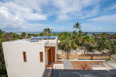 Luxury Villa Photo #26