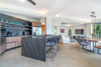 Luxury Villa Photo #31