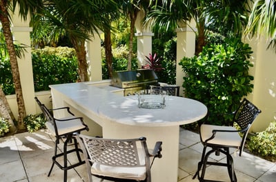 Luxury Villa Photo #2