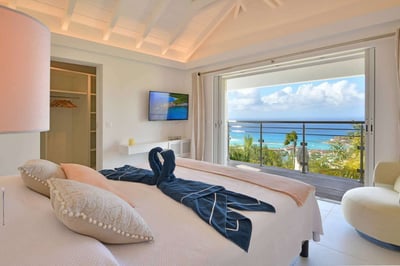 Luxury Villa Photo #14