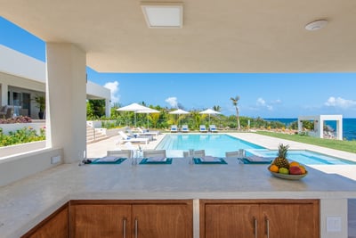 Luxury Villa Photo #29