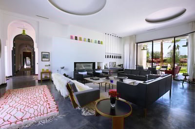Luxury Villa Photo #9
