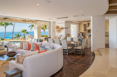 Luxury Villa Photo #19
