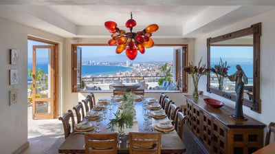 Luxury Villa Photo #18