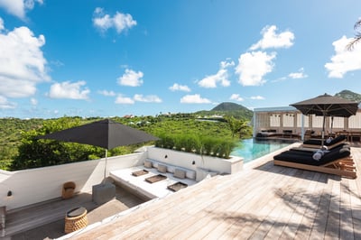Outdoor Lounge