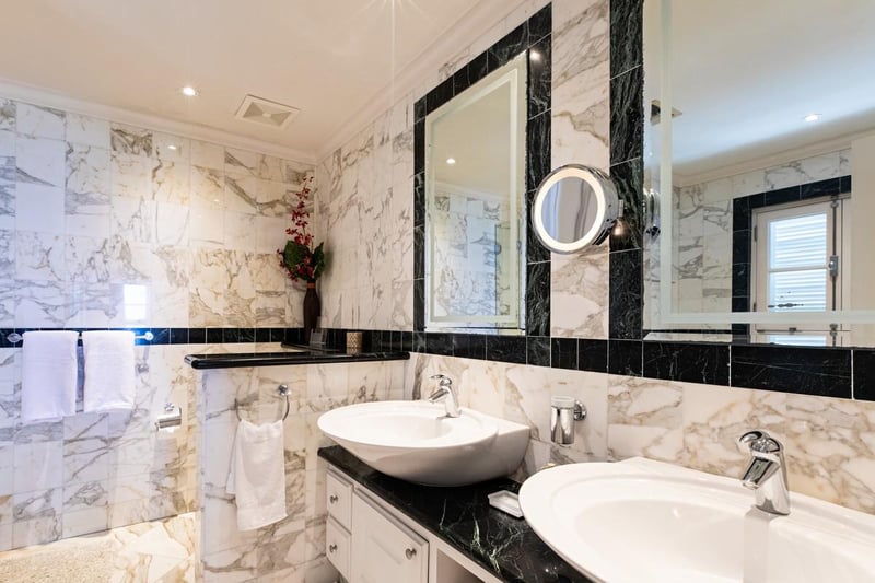 Schooner Bay 401 | Electra