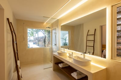 Luxury Villa Photo #34