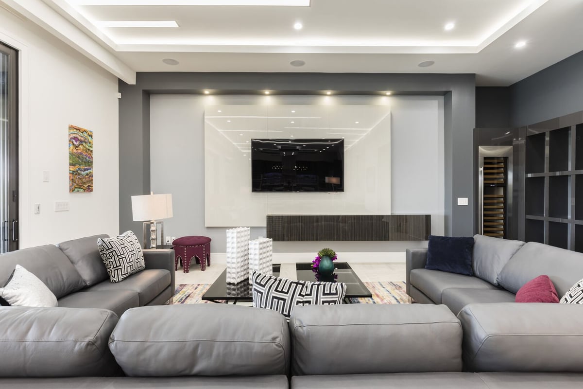 Unforgettable Utopia