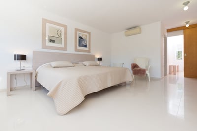 Luxury Villa Photo #50