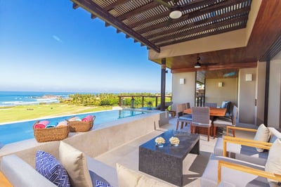 Luxury Villa Photo #2