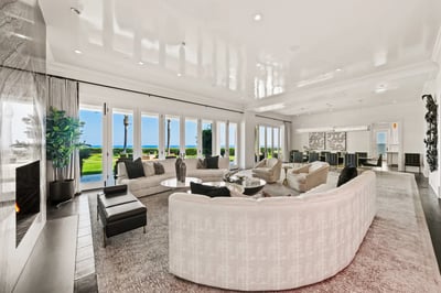 Luxury Villa Photo #14