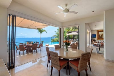 Luxury Villa Photo #19
