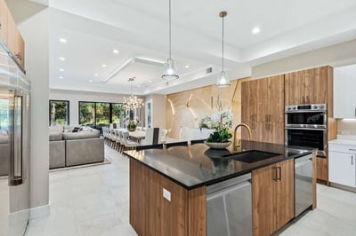 Luxury Villa Photo #19