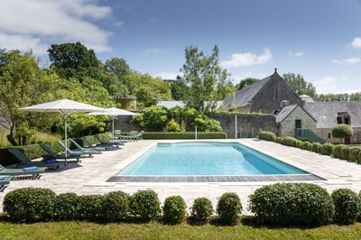 Luxury Villa Photo #3