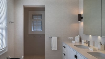 Luxury Villa Photo #47