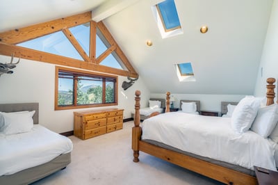 Luxury Villa Photo #16