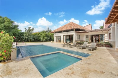 Luxury Villa Photo #5