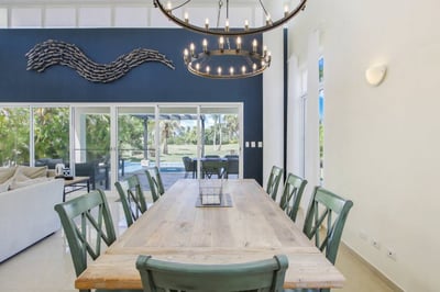 Luxury Villa Photo #22