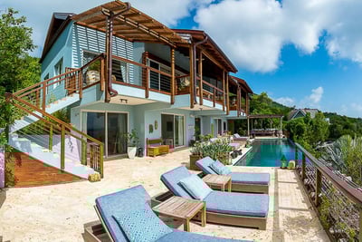 Luxury Villa Photo #2