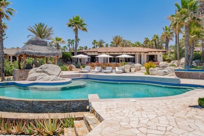 Luxury Villa Photo #2