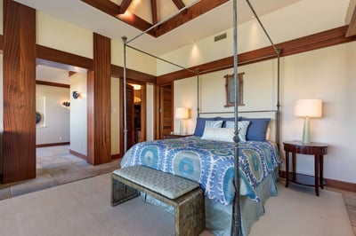 Luxury Villa Photo #21